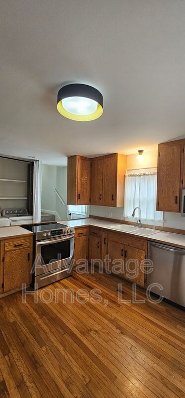 Building Photo - 4523 Wyoming St