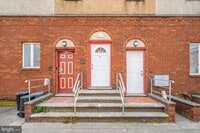 Building Photo - 2201 S Hicks St
