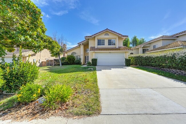 Building Photo - CHARMING HOME IN TEMECULA 3 BD/2.5 BA | OV...