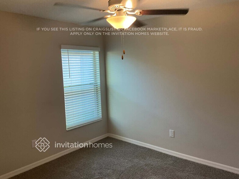 Building Photo - 1589 Blue Rose Dr