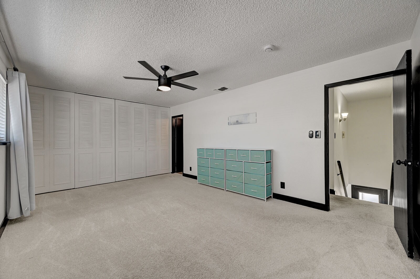 Building Photo - 573 Greenbriar Townhouse Way