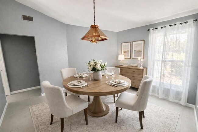 Building Photo - 3442 N Tamarisk Ave