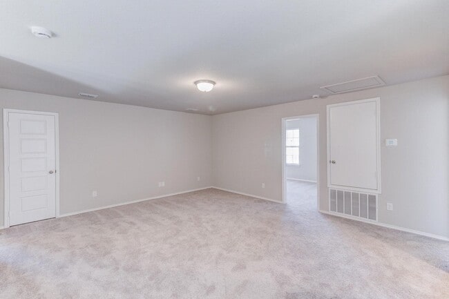 Building Photo - 5933 Revere Dr