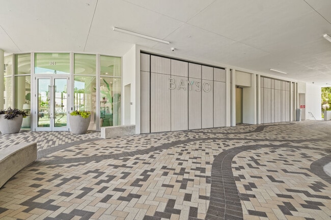 Building Photo - 301 Quay Commons Quay