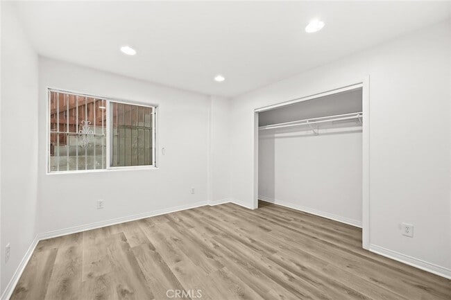 Building Photo - 554 Bonita St