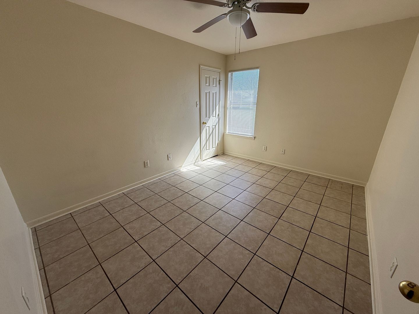 Building Photo - 1309 Nicholas Cir