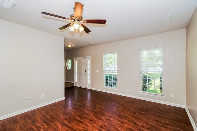 Building Photo - 8729 Rozumny Dr