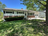 Building Photo - 10809 Ewing Ave