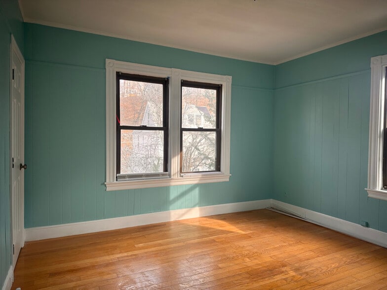 Building Photo - 46 Pierce St