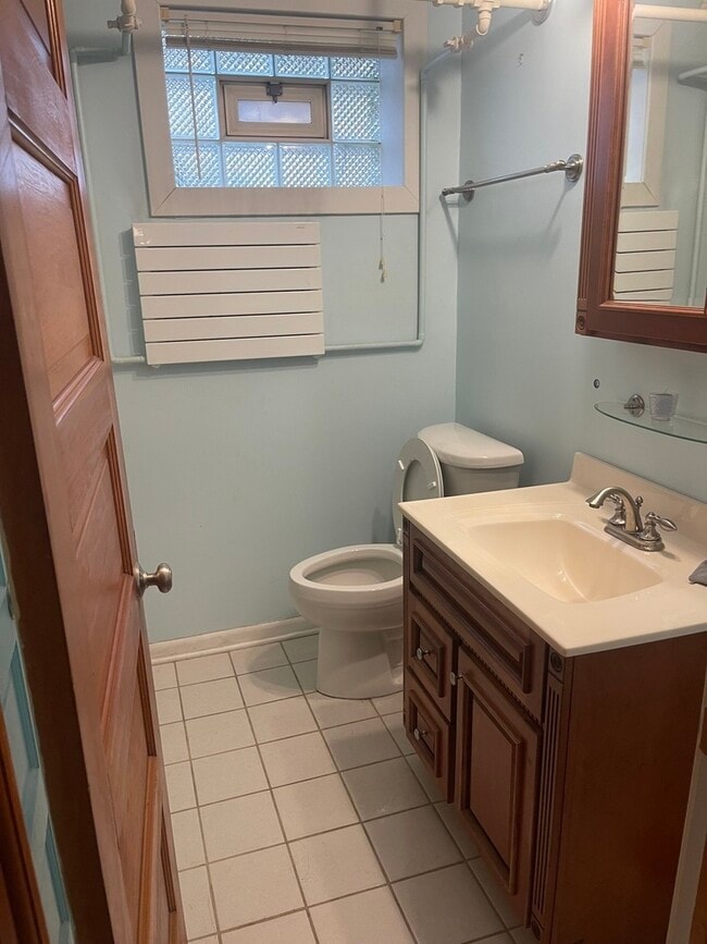 Building Photo - 12713 S 80th Ave