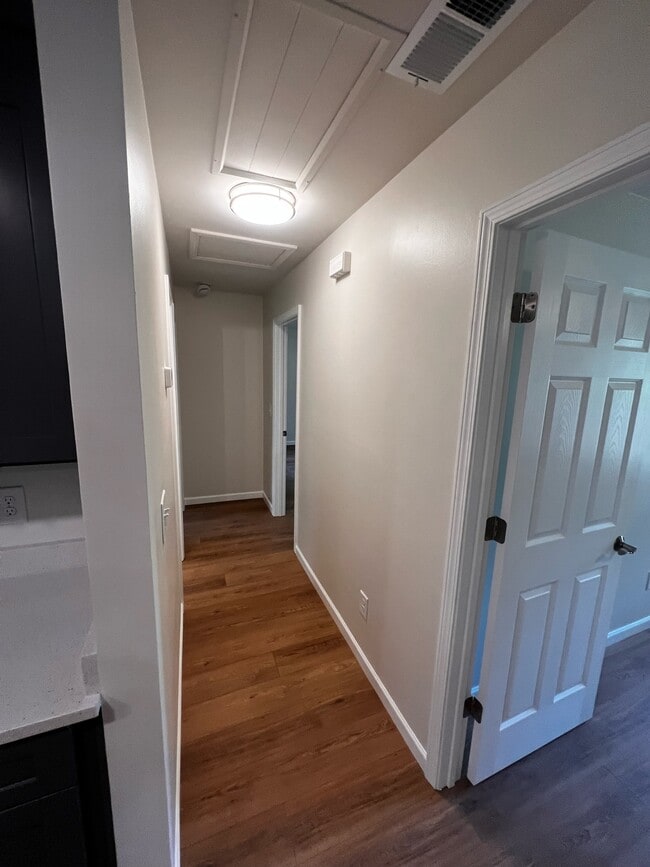 Building Photo - 3025 Barrett Ct