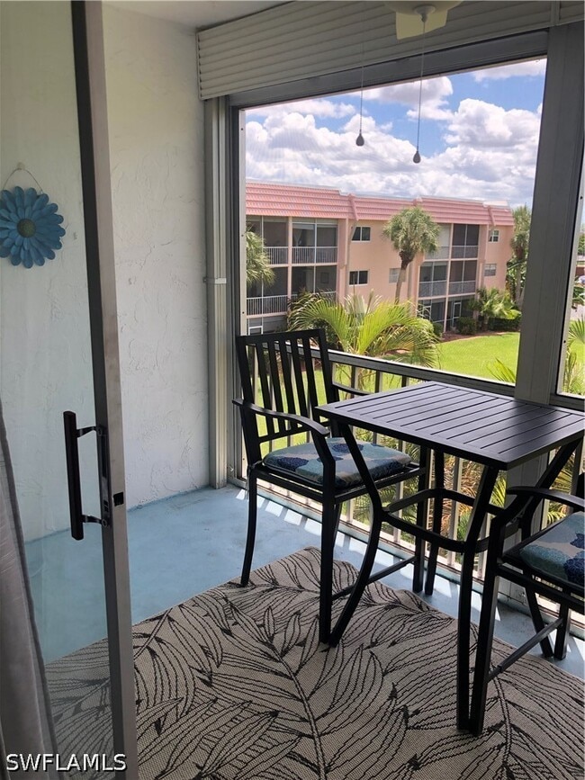 Building Photo - 150 Turtle Lake Ct