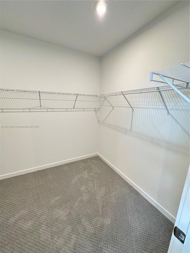 Building Photo - 7262 Lenora Ln