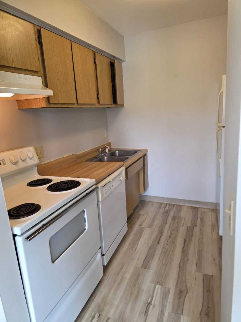 Building Photo - 6063 Briarcliff Path