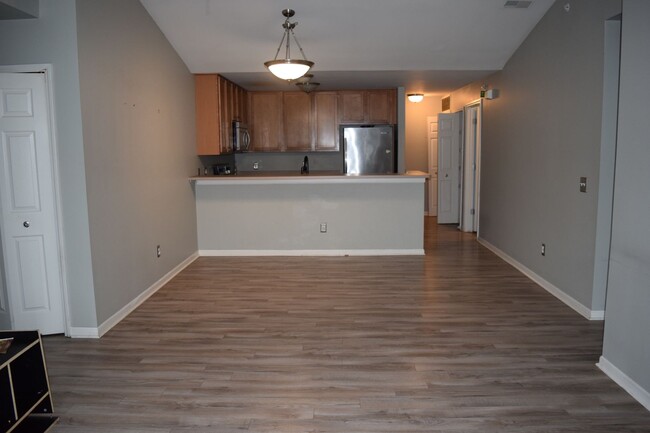 Building Photo - DOWNTOWN WIXOM 2 BED/2 BATH CONDO FOR LEASE!