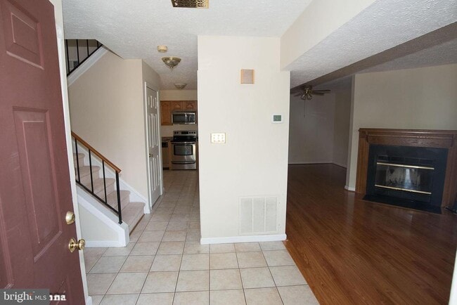 Building Photo - 6128 Hoskins Hollow Cir