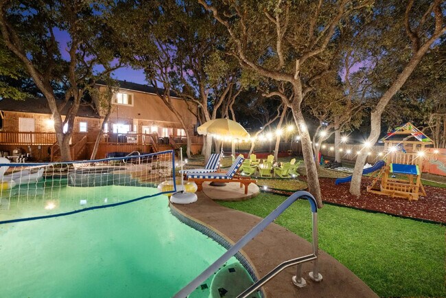 Building Photo - 13702 Yellow Oak Cir