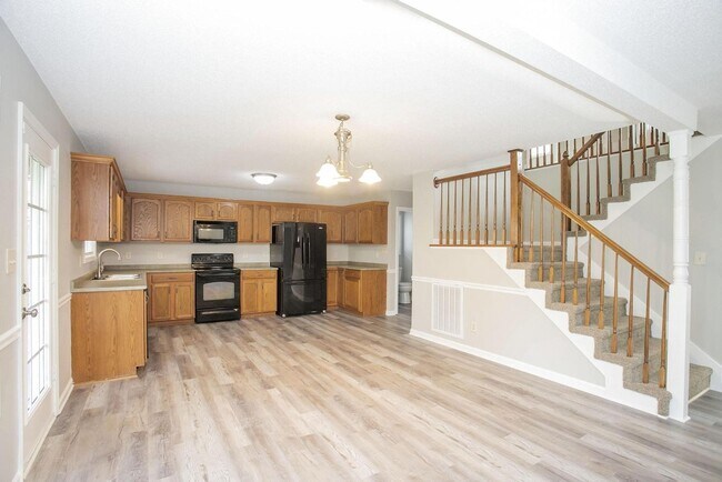 Building Photo - 822 Sugarcane Way