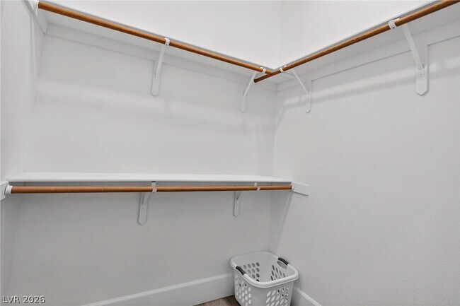 Building Photo - 363 E Robindale Rd