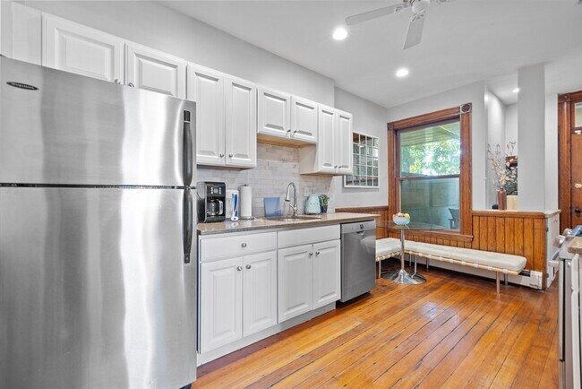 Building Photo - 20 Mellen St