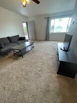 Building Photo - 312 Camille Ct