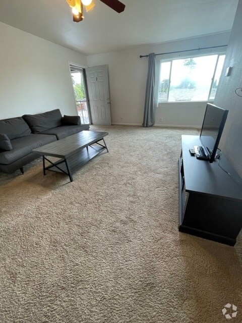 Building Photo - 312 Camille Ct