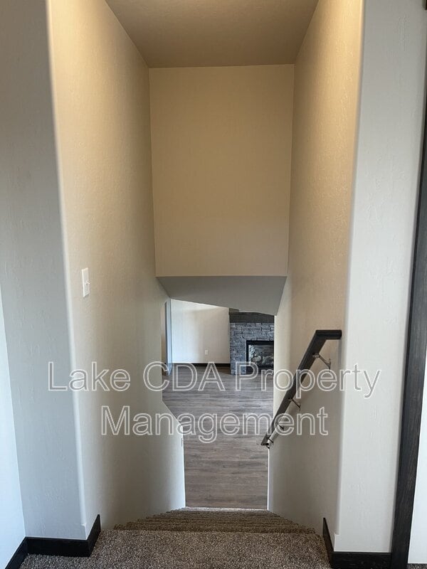 Building Photo - 12397 N Cavanaugh Dr