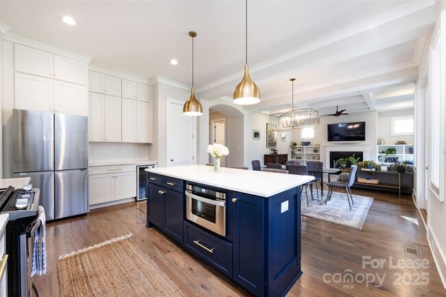 Building Photo - 1012 Rockway Dr