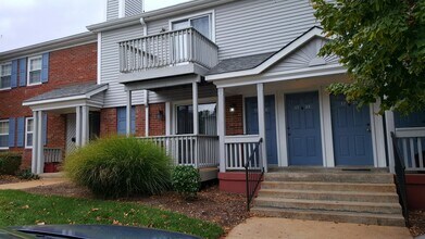 Building Photo - 1733 Redbird Cove