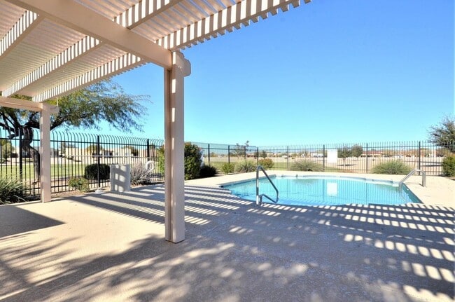 Building Photo - 2300 E Magma Rd