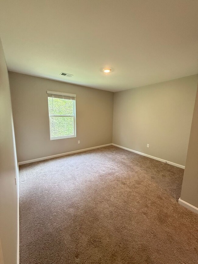 Building Photo - Rivergate