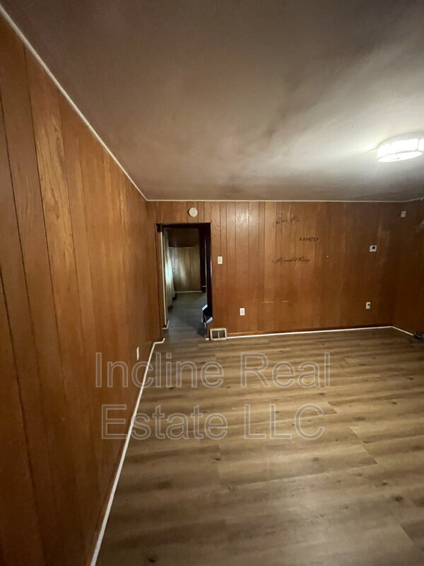 Building Photo - 1511 Scott St