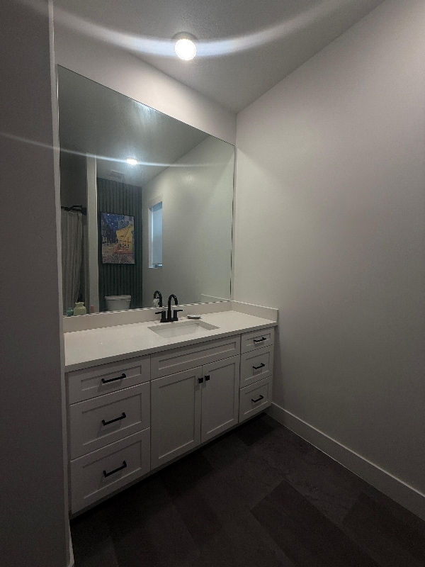 Building Photo - 5258 W Dock St