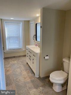 Building Photo - 278 Newtown Rd