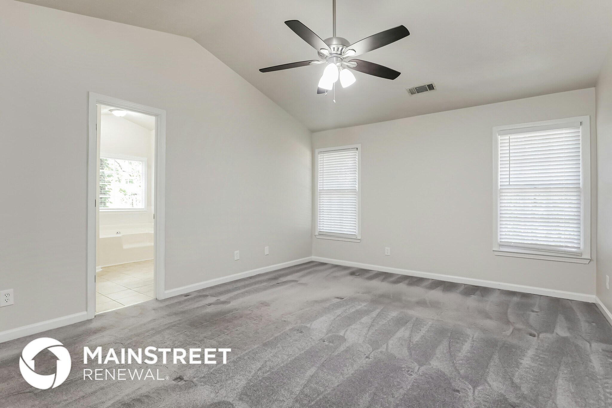 Building Photo - 3410 Poplar Ridge Dr