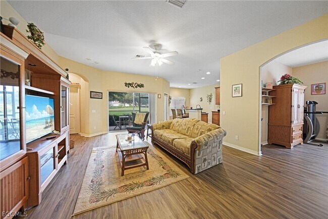 Building Photo - 2454 Blackburn Cir