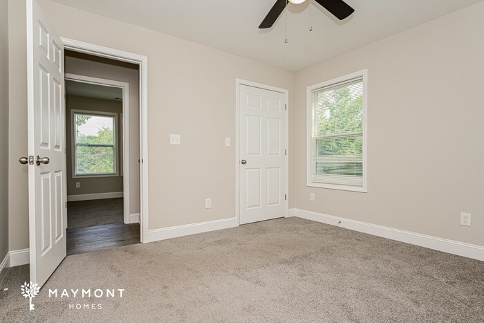 Building Photo - 963 Ivy Ln NW