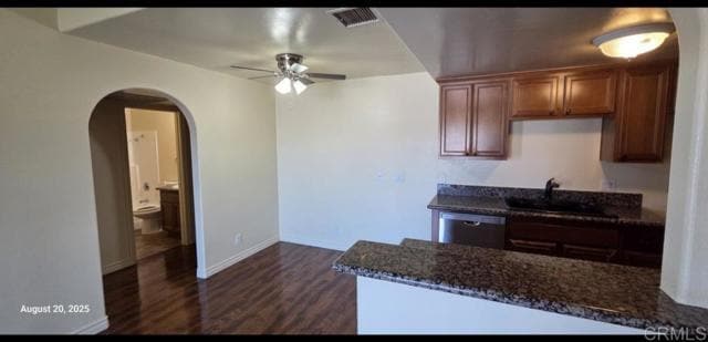 Building Photo - 1910 Avenida Del Mexico