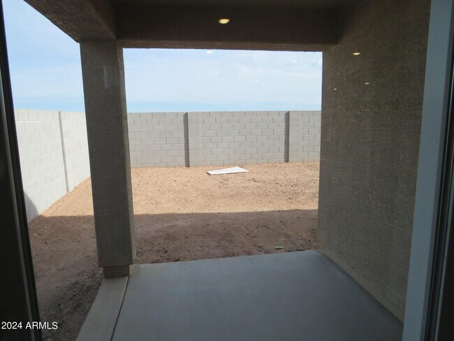 Building Photo - 1456 W Toltec Dr