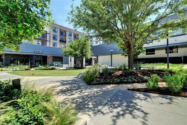 Building Photo - 4604 Longevity Dr
