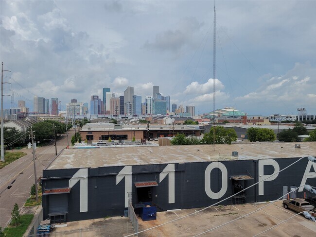 Building Photo - 1123 Paige St