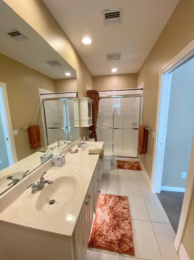 Building Photo - 3277 E Community Dr