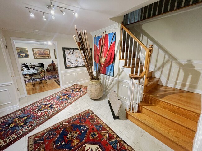 Building Photo - 13209 Lantern Hollow Dr