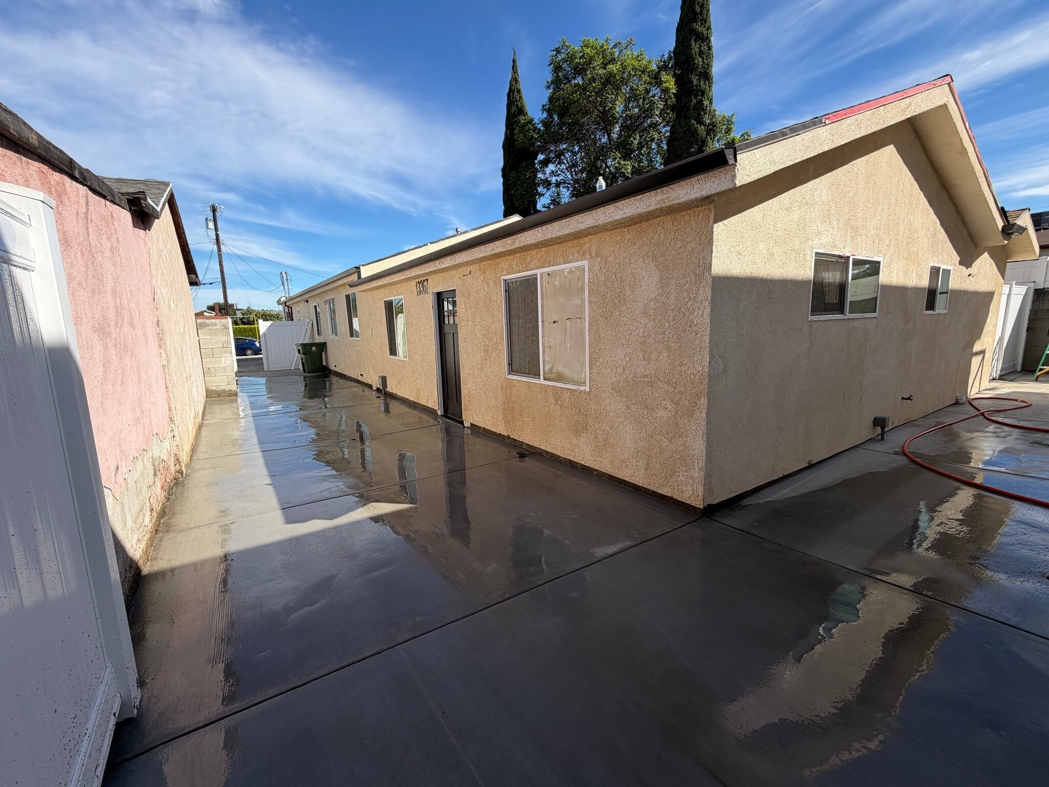 Building Photo - 13365 Garber St