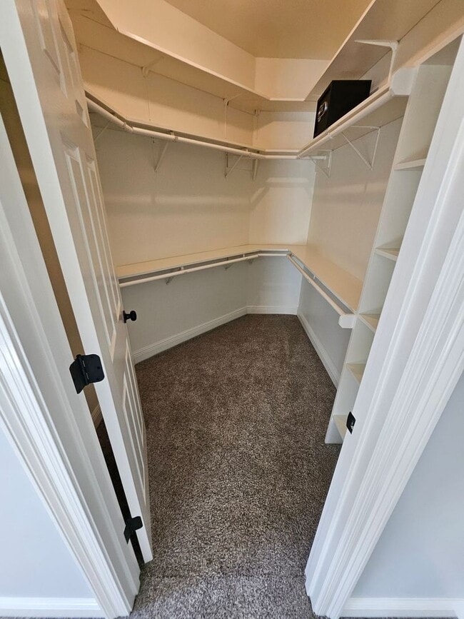 Building Photo - 149 J Bar Run Road