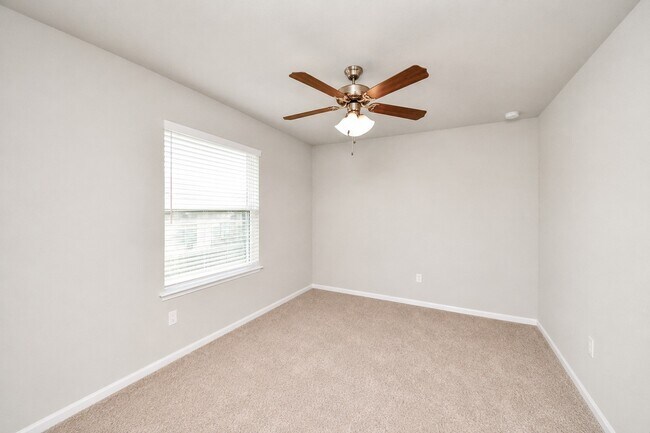 Building Photo - 6302 Prince Pl Dr