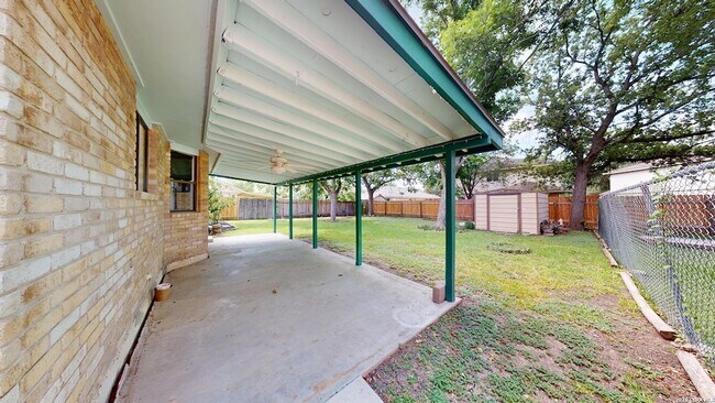 Building Photo - 318 Renee Dr