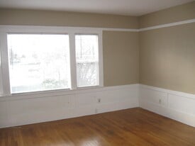 Building Photo - 2316 Brooks Ave