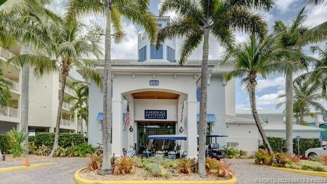 Building Photo - 775 NW Flagler Ave