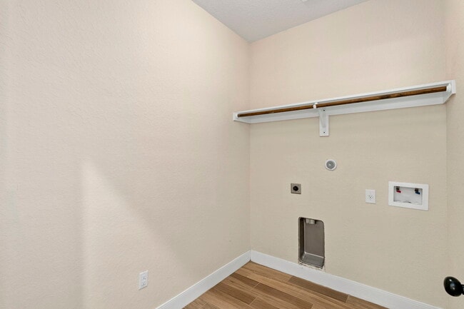 Building Photo - 1090 Indian Holw